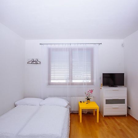 Beautiful Apartment In Central Residence ปราก ภายนอก รูปภาพ