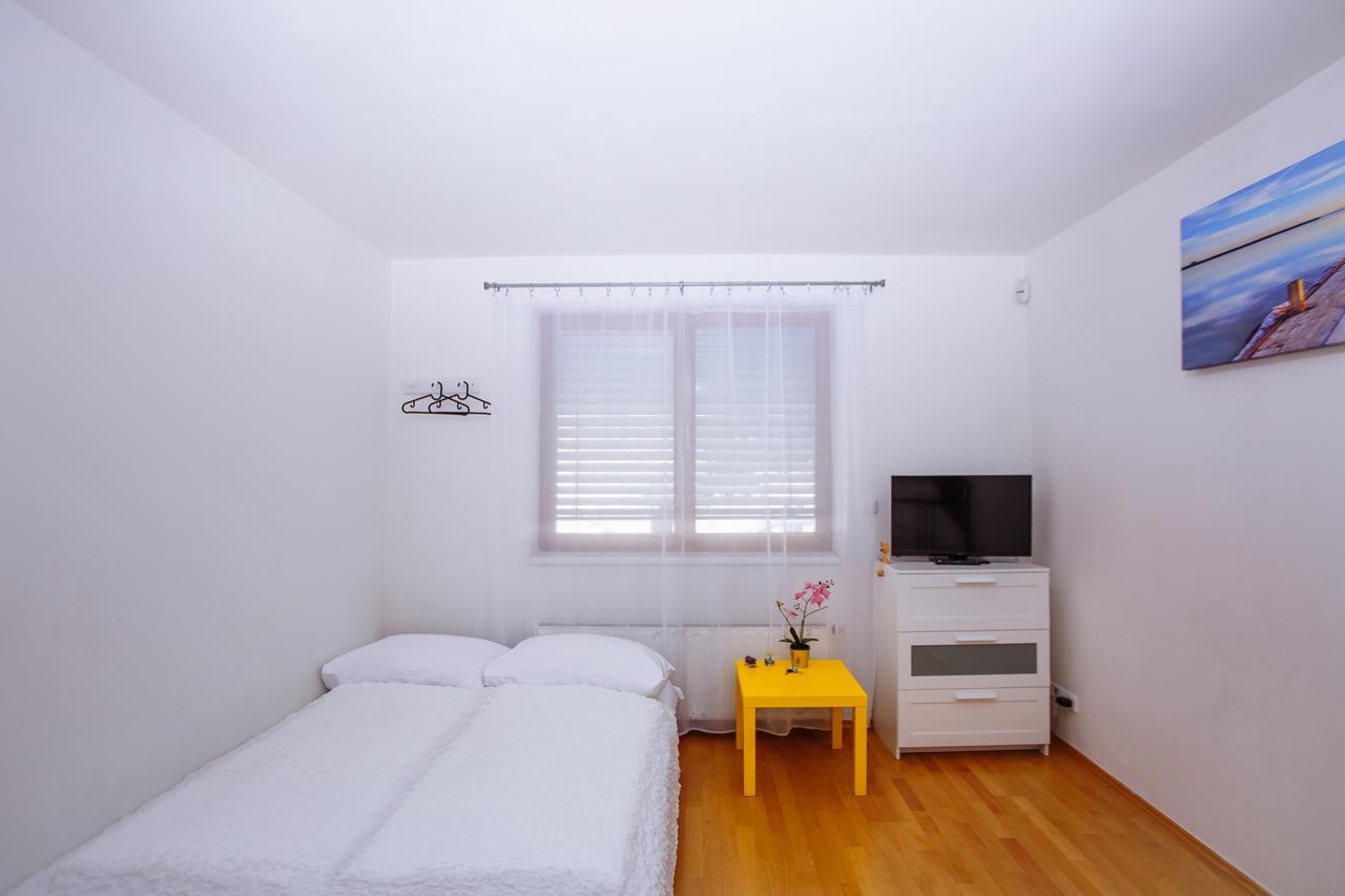Beautiful Apartment In Central Residence ปราก ภายนอก รูปภาพ